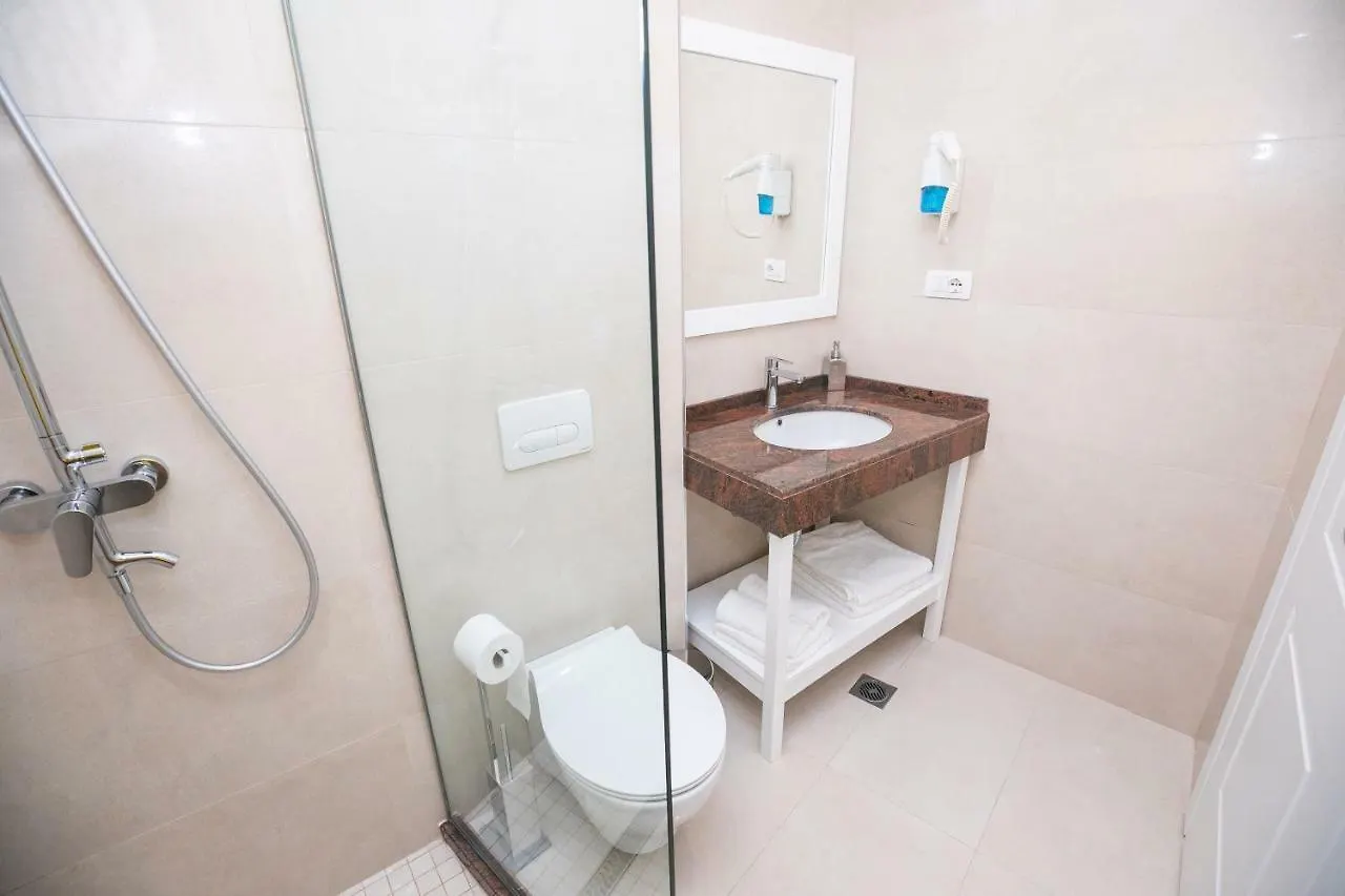 Hotel Elior Tirana